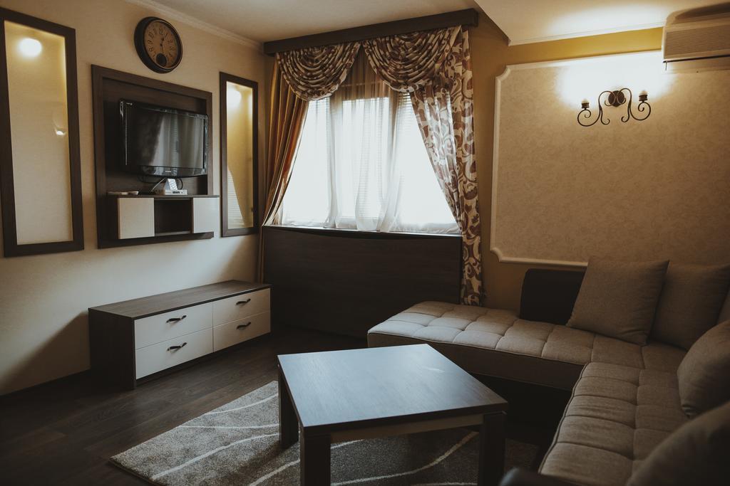 Hotel Sumski Feneri Bitola Extérieur photo